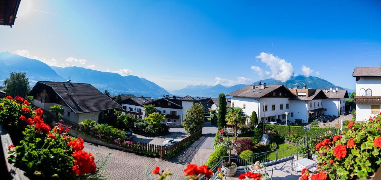 Bed and Breakfast Garni Stuebele Tirol Exteriér fotografie